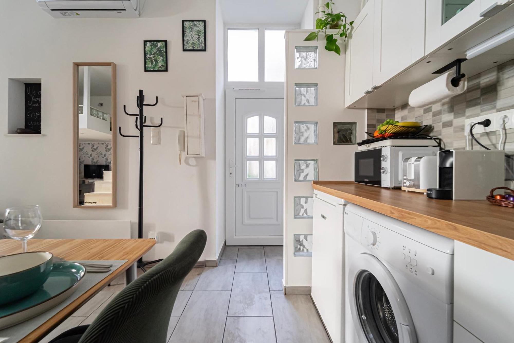 Lonyay Chill Zone Apartamento Budapeste Exterior foto